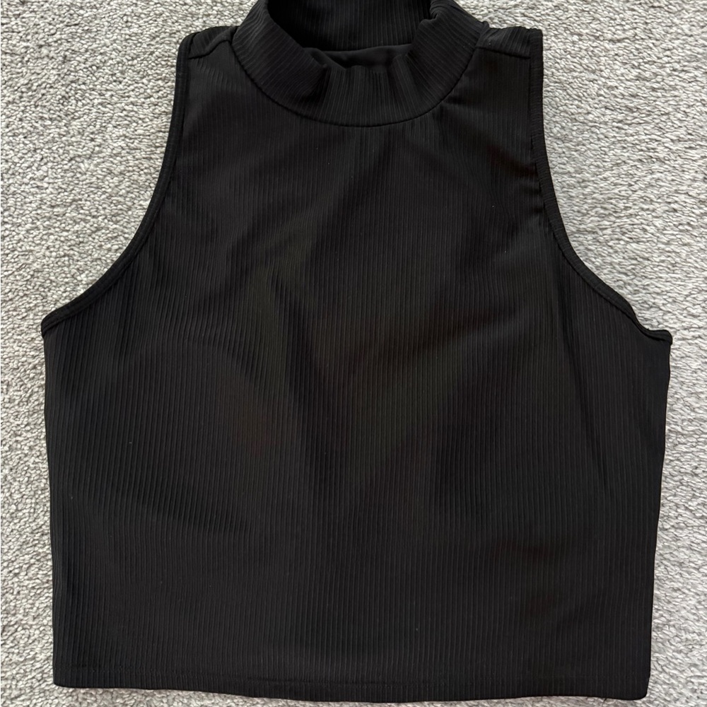 MTA Sport Black Ribbed Crop Top Large